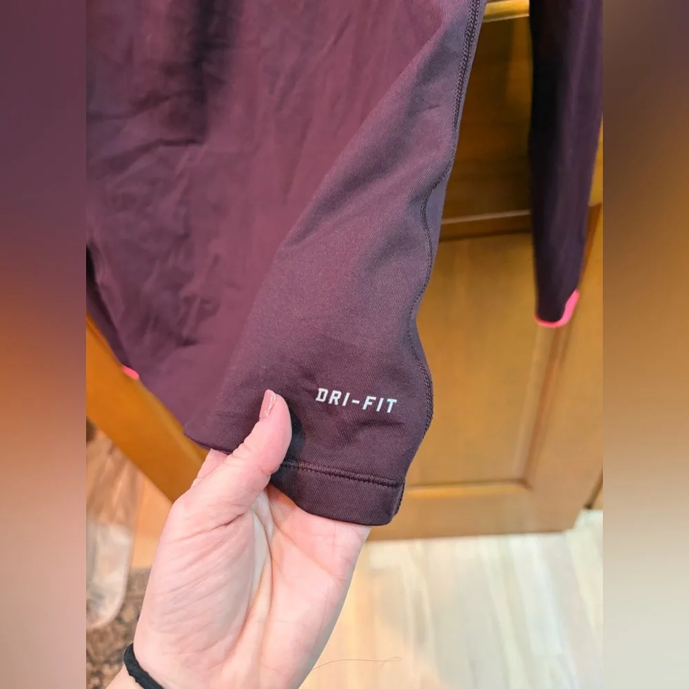 Nike Pro Women’s 1/2 Zip Dri-Fit Running Jacket Burgundy Maroon Pink Size Small - Picture 5 of 8